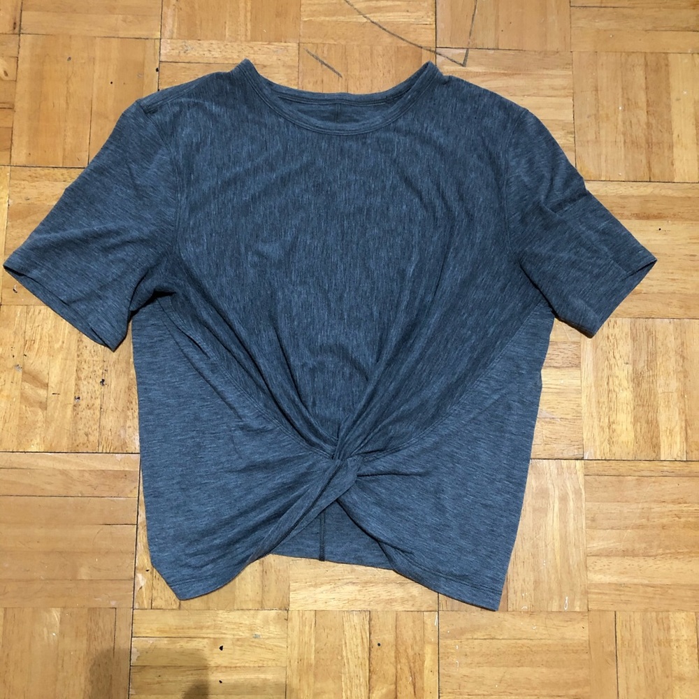 lululemon t shirt